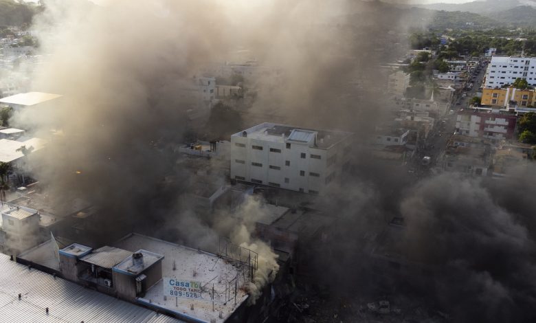 Foto de El ADN no coincide con los familiares que reclaman los cuerpos de las víctimas de la explosión en San Cristóbal