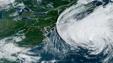 Foto de La tormenta Lee llega a Canadá y deja sin luz a 120,000 hogares |  ACN