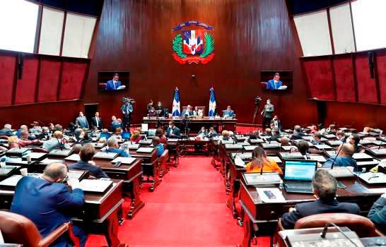 Foto de Diputados aprueban resolución que avala acción del Ejecutivo ante conflicto con Haití