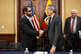 Foto de EEUU firma acuerdo con Ecuador para combatir el narcotráfico |  ACN