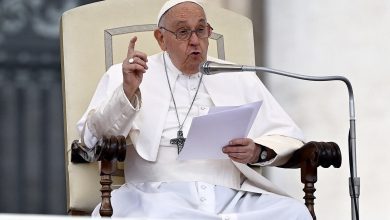 Foto de El papa- Las adicciones, las modas y el miedo son “cadenas” que “sofocan la libertad"