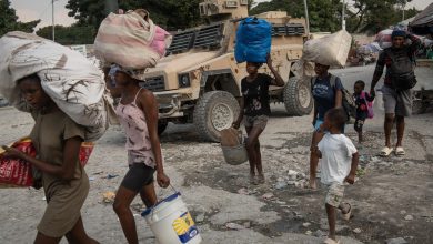 Foto de Miles haitianos huyen de hogares por violencia