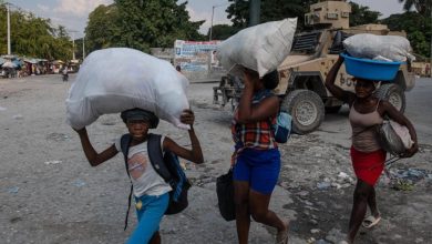 Foto de Miles de desplazados en zona de Puerto Príncipe a causa de la violencia de las bandas