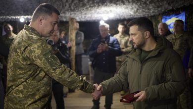 Foto de Zelenski advierte Ucrania deberá ceder terreno sin la ayuda de EU |  ACN