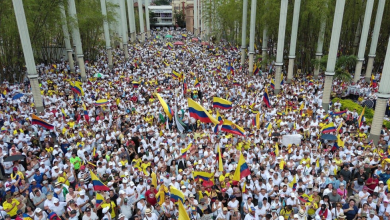 Foto de COLOMBIA: Miles protestan contra presidente Gustavo Petro |  ACN