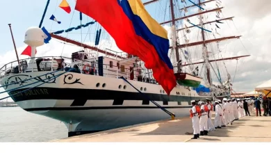 Foto de Buque escuela de Venezuela zarpa hacia el Caribe