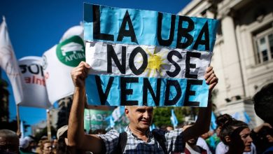 Foto de ARGENTINA: Miles participan en manifestaciones contra J. Milei |  ACN