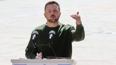 Foto de Zelenski califica extremadamente difícil situación en zona del frente |  ACN