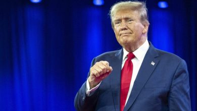 Foto de Trump lidera encuestas en cinco de los seis estados clave