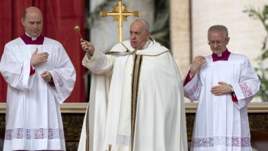 Foto de El papa Francisco muestra su dolor por las víctimas de Papúa