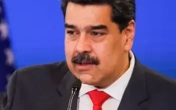 Foto de Maduro asegura que Venezuela superará la guerra económica