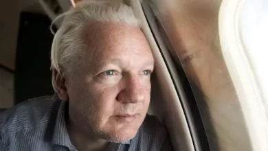 Foto de Acuerdo al que llegó Julian Assange con el gobierno de EEUU