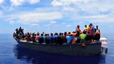 Foto de Llegan migrantes haitianos detenidos por guardacostas EEUU