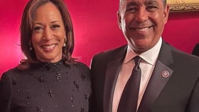 Foto de Adriano Espaillat se suma al apoyo a Kamala Harris como candidata