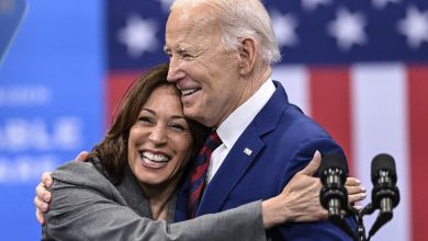 Foto de Joe Biden no se retira y se reúne con equipo electoral