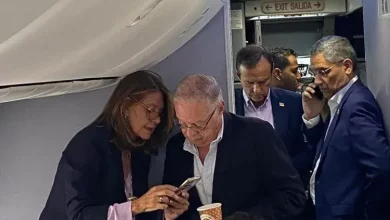 Foto de pidieron a expresidentes que se bajaran de avión en Panamá cuando se disponían a viajar a Caracas