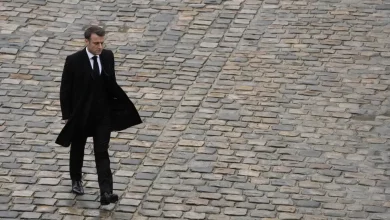 Foto de De exitoso político a presidente debilitado