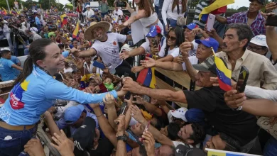 Foto de Oposición y oficialismo piden volcarse a las calles