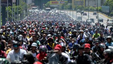 Foto de Marchan en Caracas “en defensa de la paz” y apoyo a Maduro