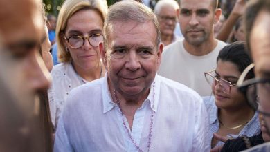 Foto de Edmundo González ya está exiliado en España