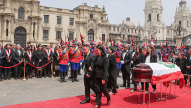 Foto de PERU: Fujimori es despedido con honores póstumos en el Palacio |  ACN