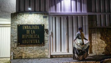 Foto de Antichavista asilado en Embajada argentina pide apoyo exterior para lograr salvoconductos
