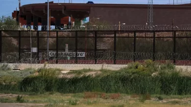 Foto de ONG en México denuncian más riesgos para migrantes porque Texas amplía la cerca fronteriza