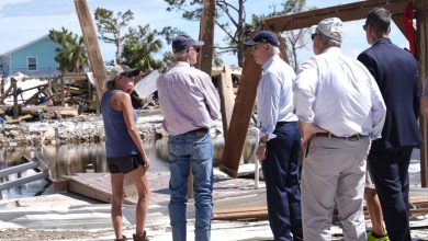 Foto de Biden visita zonas devastadas por huracán Helene en Florida y Georgia