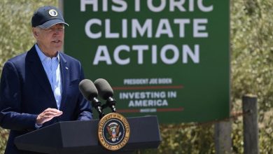 Foto de Biden insiste a la población de Florida que se resguarde-