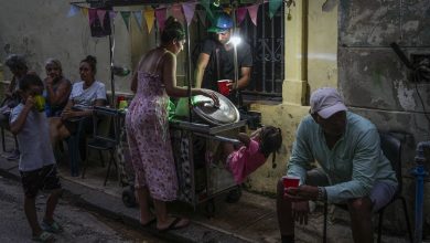 Foto de Continúa el apagón en Cuba; clases están suspendidas