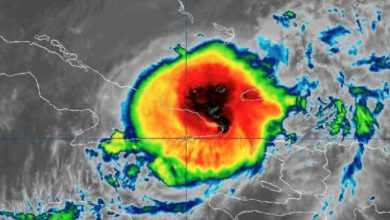 Foto de Oscar toca tierra en Cuba como un huracán categoría 1