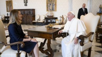 Foto de El papa recibe a la presidenta del Parlamento Europeo