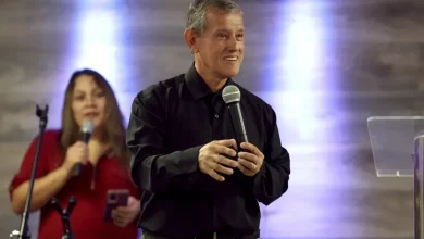 Foto de divididos entre su fe y la retórica dura sobre inmigración