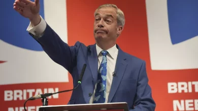 Foto de Nigel Farage dice que Trump debería reconocer la derrota