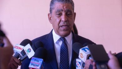 Foto de Espaillat resalta valoración que tiene EEUU de RD