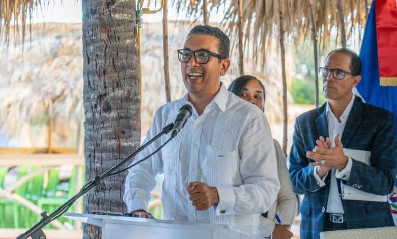 Foto de En feria ecoturistica de Bahoruco Guillermo Lama resalta diversidad de la cadena de valor – ACN (República Dominicana)