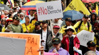 Foto de Miles de colombianos protestan contra el Gobierno al grito