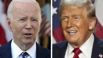 Foto de Trump regresa triunfante a Washington para reunirse con Biden