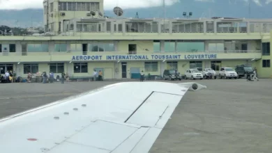 Foto de Cierre temporal del principal aeropuerto de Puerto Príncipe