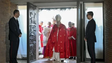 Foto de El papa abrió la Puerta Santa en una cárcel de Roma