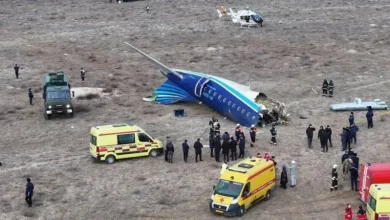 Foto de Mueren decenas personas al estrellarse avión en Kazajistán