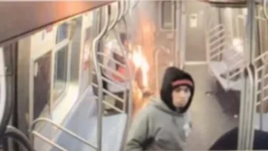 Foto de Mujer quemada viva en un vagón del metro de Nueva York