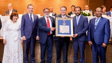 Foto de Federación Dominicana de Comerciantes reconoce a Sanz Lovatón – ACN (República Dominicana)