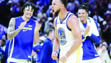 Foto de Shai Gilgeous y Stephen Curry imponentes en noche épica y de locura