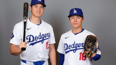 Foto de Shohei Ohtani y Yoshinobu Yamamoto entusiasmados con los Dodgers