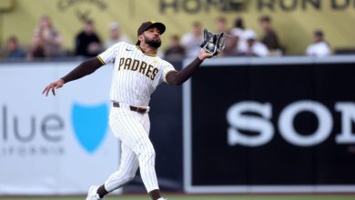 Foto de Reconocimiento a su excelencia defensiva con el segundo Guante de Oro