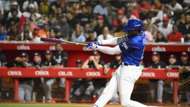Foto de Batazo Rony Mauricio  decide partido en un final de infarto para el Escogido
