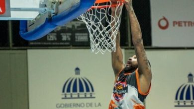 Foto de Brayan De la Cruz y su triple-doble brillan en la victoria del Antonio Guzmán sobre San Francisco