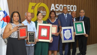 Foto de Asopeco celebra 50 aniversario y entrega reconocimientos a instituciones apoyan micro empresas – ACN (República Dominicana)