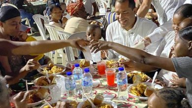 Foto de Dirigente Oliver Santos ofrece cena navideña comunitarios SC | ACN